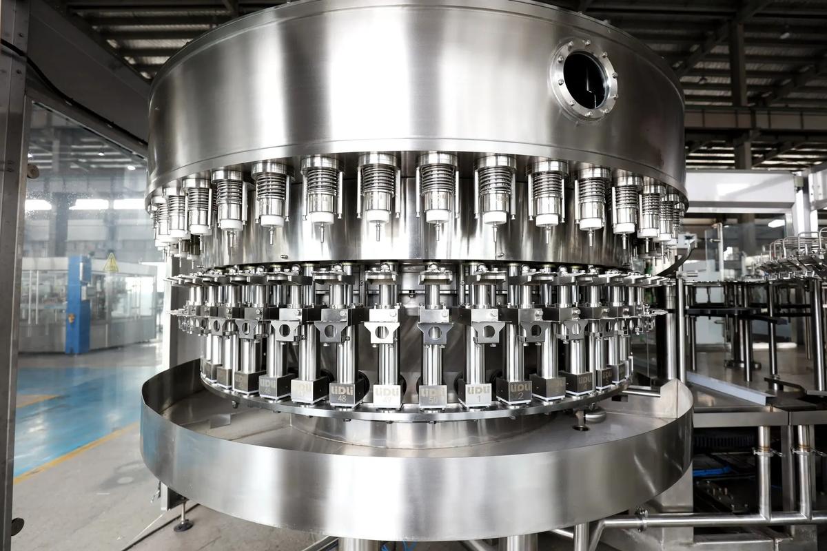 How to Choose Carbonated Beverage Filling Equipment? These 5 Core Indicators Determine the Success or Failure of Your Production Line